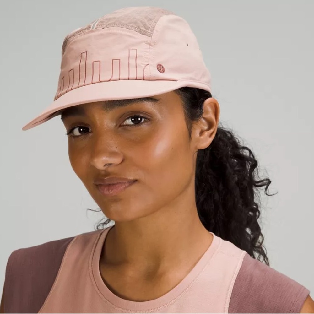 NWOT Lululemon Drawcord Hiking Cap Size L/XL